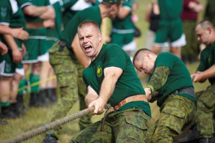 Savanorių sporto žaidynėse vėl geriausiai pasirodė Vyčio apygardos 5-osios rinktinės kariai
