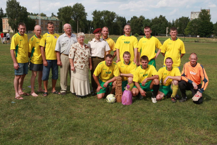 Savanorio Artūro Sakalausko futbolo turnyro nugalėjai – Vyčio rinktinės savanoriai