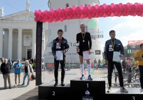 Bėgimu Lietuvos kariai pagerbė Rugsėjo 11-osios aukų atminimą  - 2