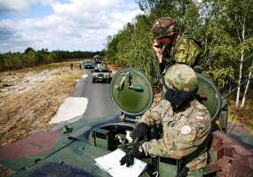 Reconnaissance servicemembers of “Iron Wolf” take part in multinational exercise “Maple Arch 2011“ - 2