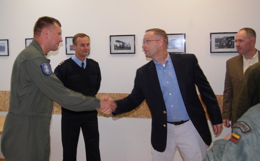 Group of U.S. officers visited Lithuanian Air Base