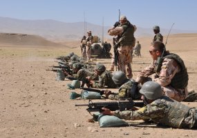 Chief of Defence of Lithuania and a delegation pay a visit to Lithuanian troops in Afghanistan  - 2