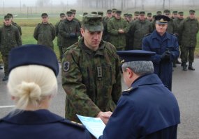 Minint Kariuomenės dieną Šiauliuose pagerbti asmenys, padėję likviduoti orlaivio L39 ZA „Albatros - 1