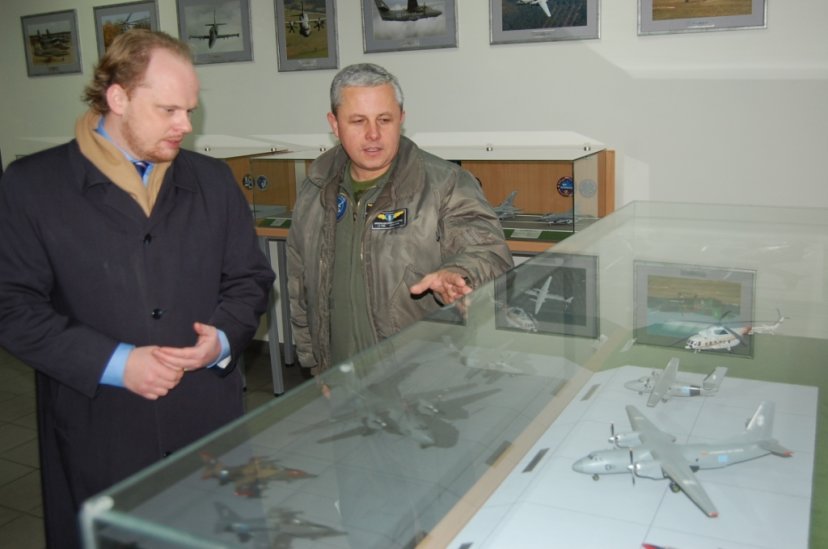 Representative of Canada's Embassy in Vilnius paid a visit to the Šiauliai Air Base