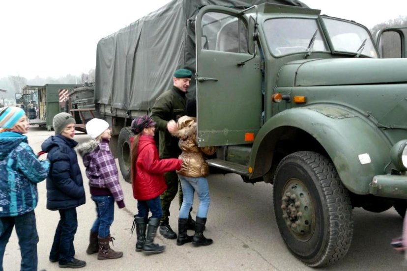 Kariuomenės dienos proga Inžinerijos batalione – atvirų durų diena 