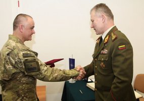 Lietuvos kariuomenės vadas generolas leitenantas Arvydas Pocius su oficialiu vizitu lankosi... - 5