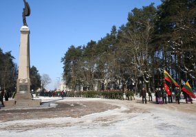 Lietuvai minint Valstybės atkūrimo dieną, Alytaus įgulos kariai taip pat pažymėjo šią iškilią šventę - 1