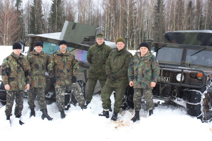 HMMWV driver's course for Ukrainian military personnel held at the Lithuanian Military Academy 