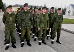 Rezervistai susipažins su nauja ginkluote ir atnaujins karinius įgūdžius  - 1
