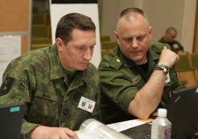 Sausumos pajėgų vadovybės štabas palaipsniui iš Danijos karinių patarėjų perima brigados... - 1