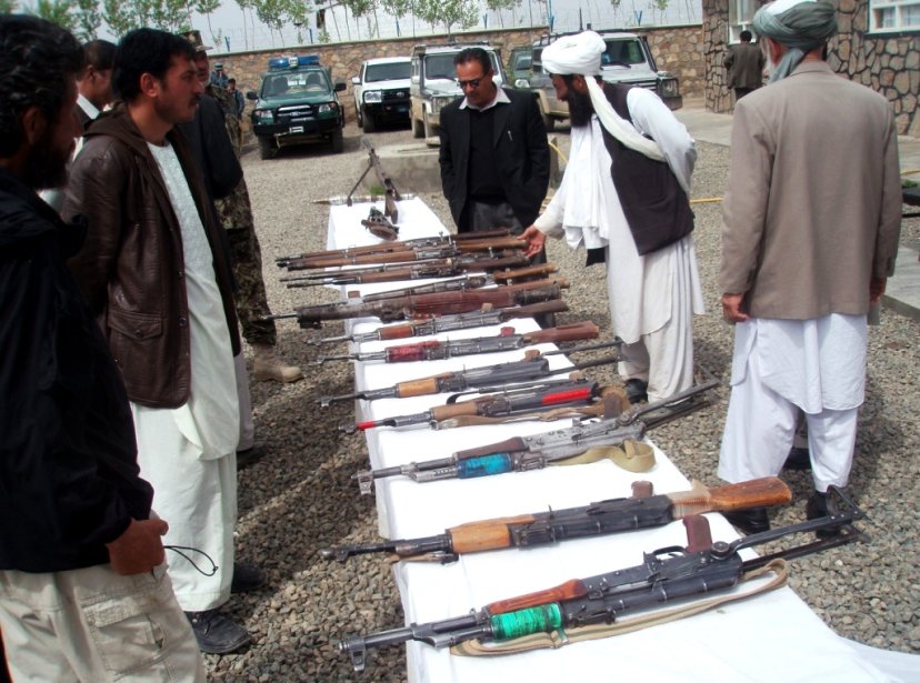 25 insurgents grounded arms in Chaghcharan