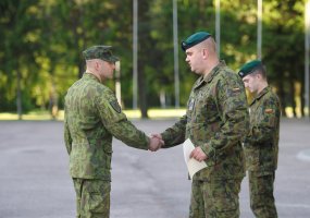 Pratybų BALTOPS 2012 metu Algirdo bataliono kariai paminėjo Geležinio Vilko dieną - 2