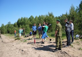 Jonušo Radvilos mokomojo pulko kariai J. Stanislausko pagrindinės mokyklos moksleiviams... - 3