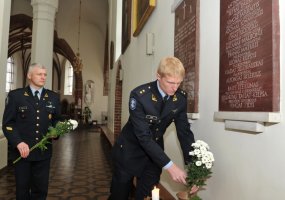 Lietuvos kariuomenės Kauno įgulos kariai pagerbė tremtinių ir pasipriešinimo aukų atminimą - 1