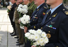 Lietuvos kariuomenės Kauno įgulos kariai pagerbė tremtinių ir pasipriešinimo aukų atminimą - 5