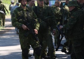 Pratybose „Saber strike 2012“ prasidėjo keturias paras truksiančios lauko taktikos pratybos - 1