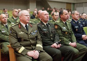 Lietuvos kariuomenės Sausumos pajėgoms vadovaus brg. gen. A. Leika  - 6