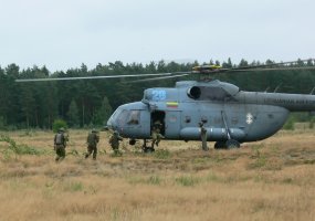 Misijai besirengiantys PAG-16 užduočių vykdymo grupės kariai treniruojasi Rukloje - 1