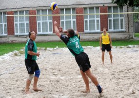 Kariai ir policininkai rungėsi sporto aikštynuose  - 2