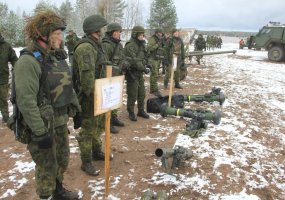 Hunter 2012 trained elimination of armoured enemy materiel  - 4