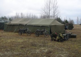 Kariai pratybose treniruojasi vykdyti strateginio objekto apsaugą - 4