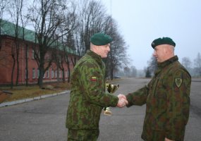 Birutės bataliono kariai minėjo kovinės vėliavos įteikimo dieną - 2