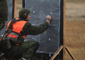 Kariai savanoriai dalyvavo lengvojo kulkosvaidžio kurse - 4