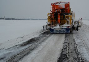 Prireikus Aviacijos bazė priimtų ir Kalėdų Senį  - 2