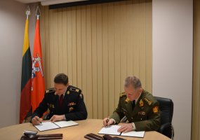 Kariuomenės ir vidaus reikalų sistemos padalinių bei Muitinės departamento bendradarbiavimas -... - 2