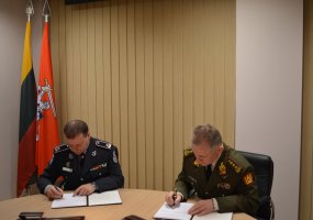 Kariuomenės ir vidaus reikalų sistemos padalinių bei Muitinės departamento bendradarbiavimas -... - 3
