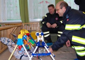 Danų ir lietuvių kariai lankėsi Šiaulių kūdikių namuose  - 1