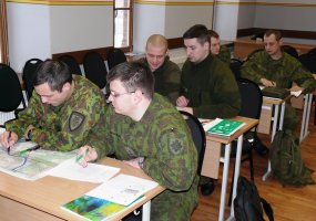 Krašto apsaugos savanorių pajėgų karininkai mokėsi planuoti inžinerines kliūtis - 1