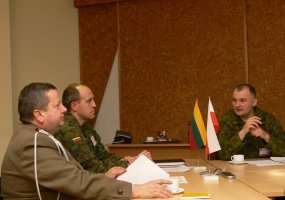 Sausumos pajėgų štabe lankėsi Lietuvai akredituotas Lenkijos gynybos atašė plk. Zbigniewas Szlękas - 2