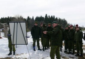  Sausumos pajėgų karininkai analizavo istorinę Zarasų karinę operaciją ir užmezgė ryšius su... - 2