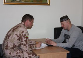 Military personnel train operational planning and implementation before deployment to Afghanistan  - 4