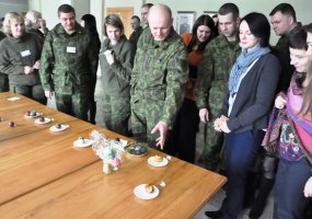 Šv. Velykas drauge paminėjo trys kaimyniniai kariuomenės štabai - 5