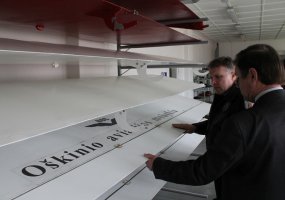 Karinių oro pajėgų vadas susitiko su vaikų sklandymo mokyklos direktoriumi - 1