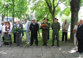 Klaipėdos įgulos kariai dalyvavo iškilmingame Tautos gedulo ir vilties minėjimo renginyje Klaipėdoje - 1