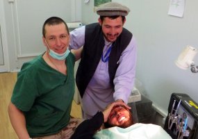Afganistane tarnaujantys Lietuvos karo medikai: „Stengiamės padėti kiek įmanoma daugiau - 3
