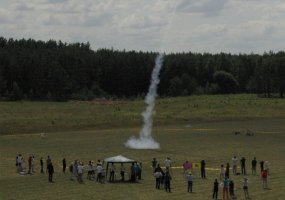 Ignalinoje taikinių ieškojo nuotoliniu būdu pilotuojami orlaiviai ir kilo raketos - 6