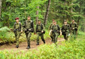 Karių savanorių pratybos pasižymėjo užduočių įvairove ir grupių tarpusavio kova   - 1