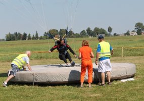 Kariai susižėrė aukščiausius apdovanojimus Lietuvos parašiutų sporto tiksliojo nusileidimo... - 3