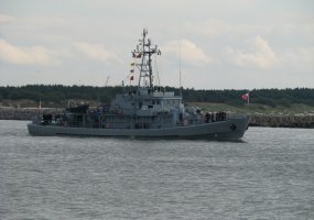 Multinational Naval Mine Clearance and Ordnance Disposal Operation OPEN SPIRIT 2013 commenced  - 2