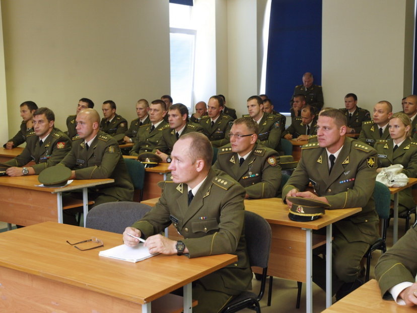Lietuvos karo akademijoje vyko jaunesniųjų štabo karininkų kursų atidarymas 