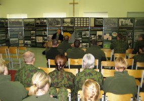 Sausumos pajėgų kariai domėjosi istorija   - 1