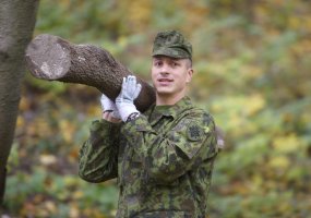 KASP štabo kariai prisidėjo prie Vilniaus kalnų parko tvarkymo - 4