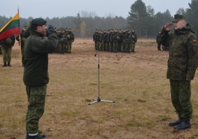 Sausumos pajėgų kariai prasidėjusiose pratybose treniruosis gynybinėms operacijoms - 3