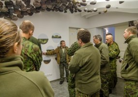 Kariai padėjo tvarkyti Aukštadvario regioninį parką - 5