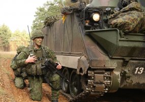 Tarptautinių padalinių integravimosi pratybose Lenkijoje Algirdo bataliono pėstininkai atlieka... - 3