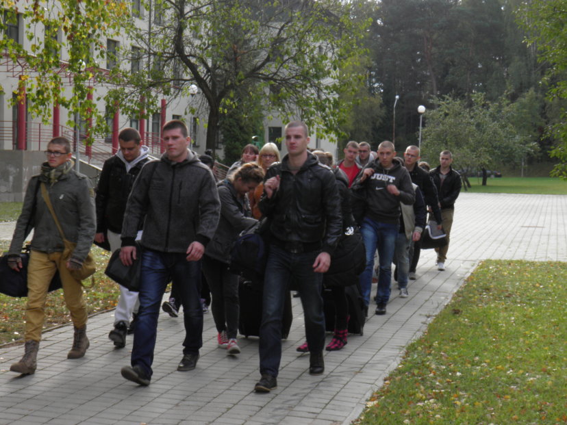 Mokomajame pulke tarnybą pradėjo dvidešimt trečioji Bazinių karinių mokymų laida